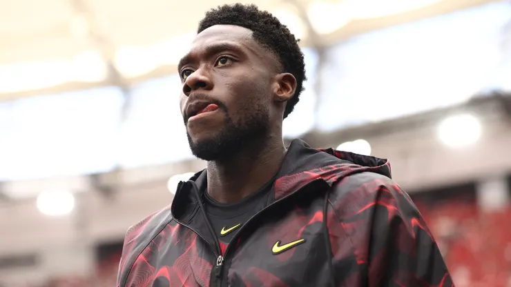 Alphonso Davies antes de um jogo do Canadá. Foto: Fran Santiago/Getty Images