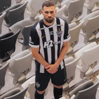 Léo Duarte volta ao Brasil e reforça o Atlético-MG