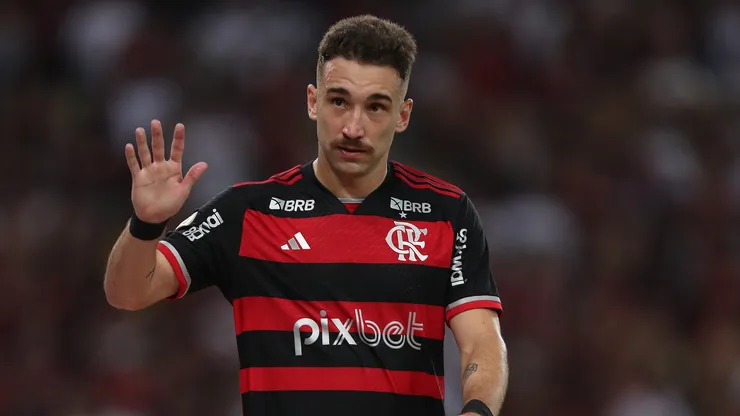 Léo Ortiz em jogo do Flamengo (Wagner Meier/Getty Images)