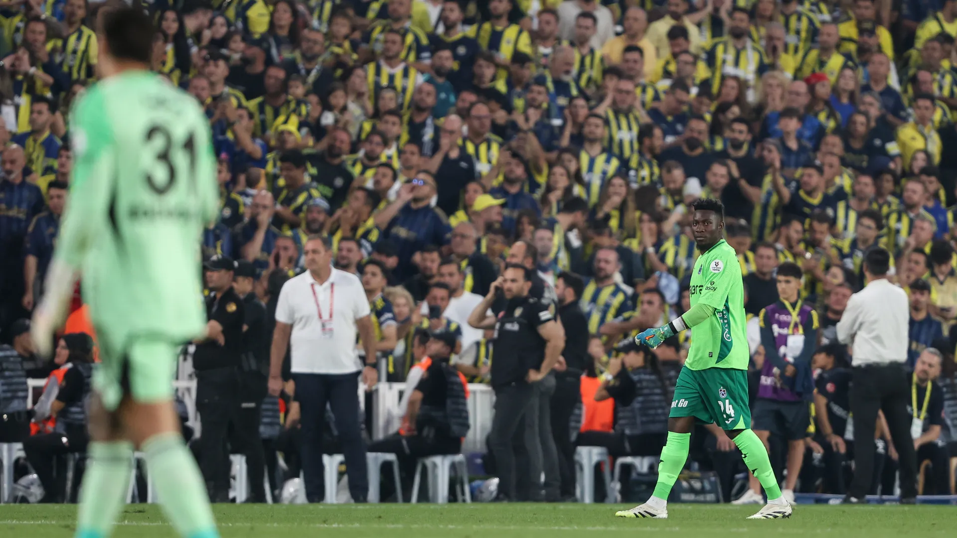 André Onana em jogo no futebol turco
