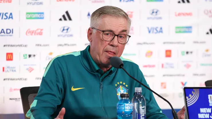 Ancelotti em coletiva. (Foto: Darrian Traynor/Getty Images)