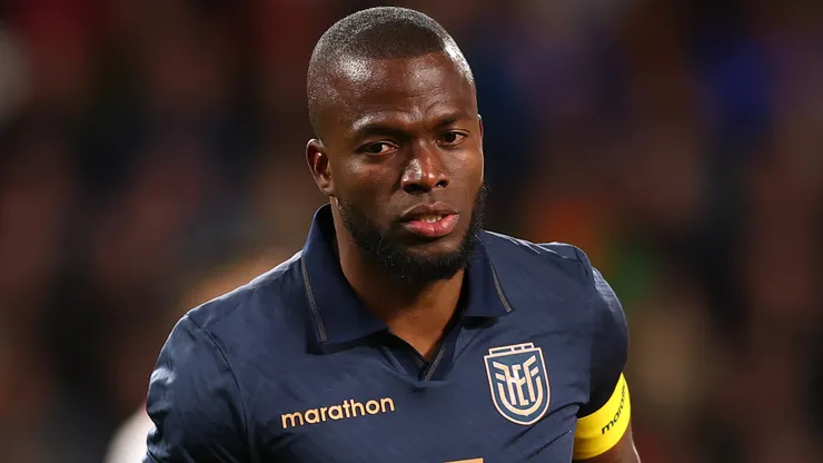 Enner Valencia em campo pelo Equador. Foto: Dean Mouhtaropoulos/Getty Images