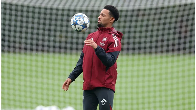 Ethan Nwaneri pode deixar o Arsenal. Foto: Harry Murphy/Getty Images