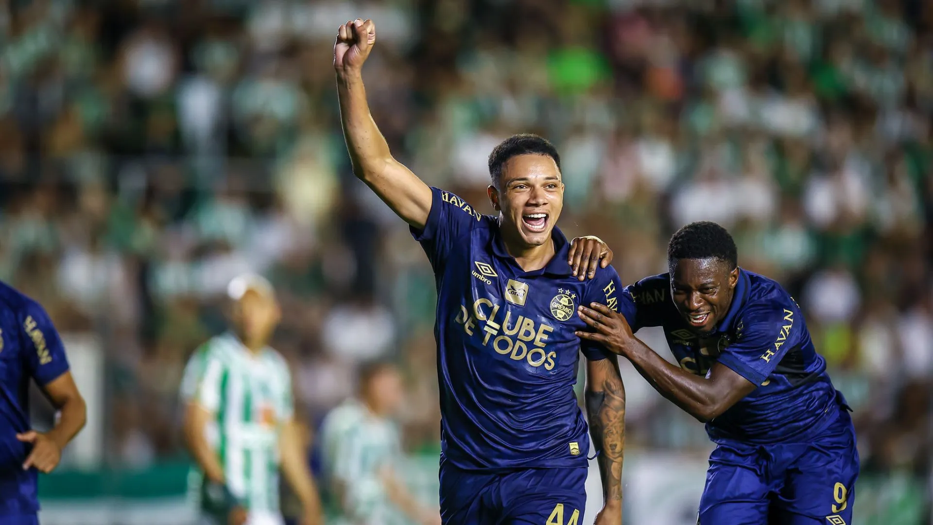 Viery comemorando gol pelo Grêmio (foto: Lucas Uebel/GFBPA)