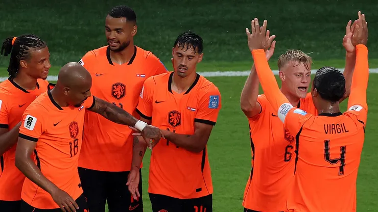 Jogadores da Holanda comemora gol. (Photo by Richard Pelham/Getty Images)