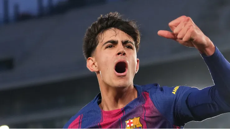 Barcelona não corre risco de perder Marc Bernal para a Premier League (Photo by Alex Caparros/Getty Images)