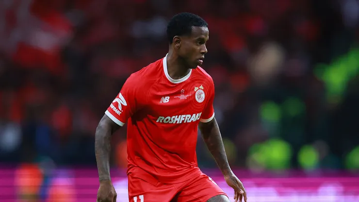 Helinho pelo Toluca. (Foto: Manuel Velasquez/Getty Images)