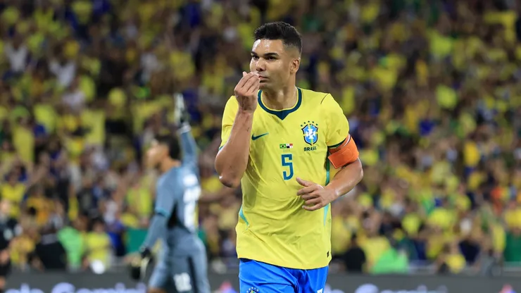 O volante Casemiro em jogo do Brasil (Buda Mendes/Getty Images)