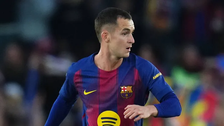 Barcelona pode negociar Marc Casadó para o Besiktas. Foto: IMAGO / Pressinphoto