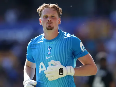 Tottenham renova com o goleiro Kinsky