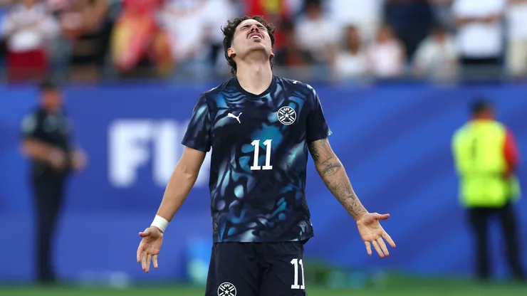 Mauricio marcou de pênalti contra Neuer (Robert Cianflone/Getty Images)