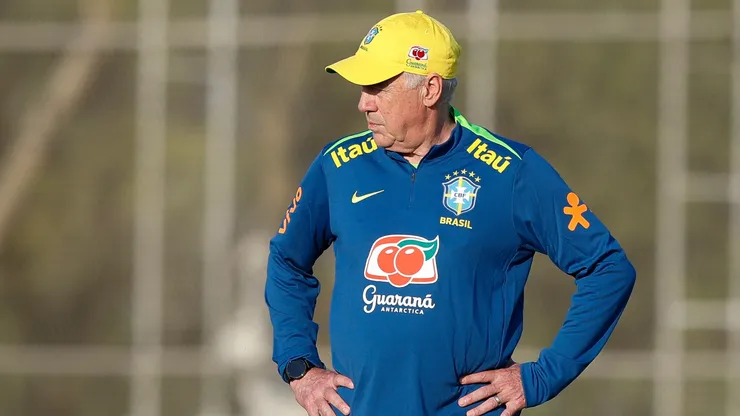 Carlo Ancelotti em treino da Seleção Brasileira (Miguel Schincariol/Getty Images)