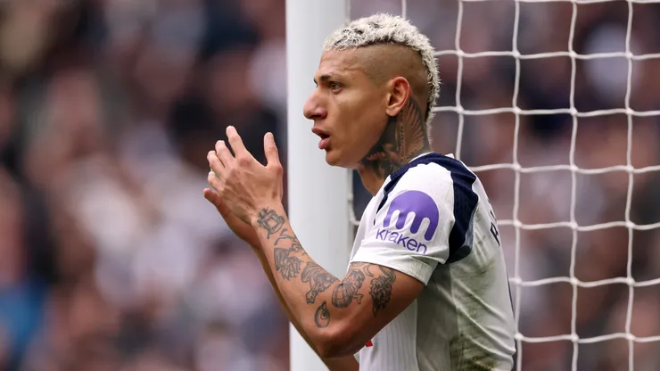 Richarlison pode deixar o Tottenham. Foto: Alex Pantling/Getty Images