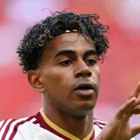 Yamal indica Julián Álvarez e Oyarzabal ao Barcelona
