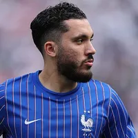 Cherki ignora Deschamps e divide torcida na web