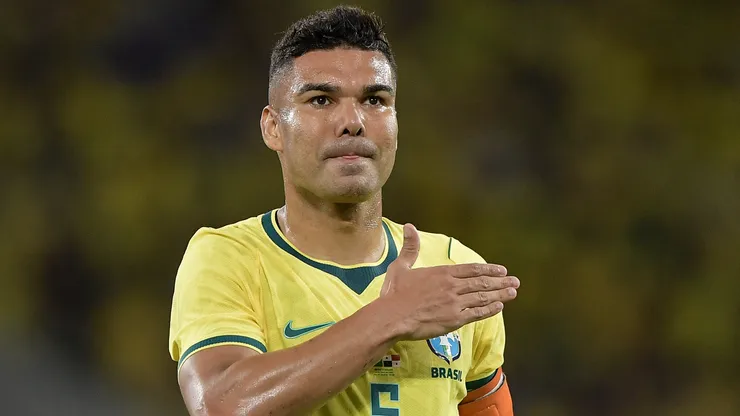 Casemiro em campo com as cores da Seleção Brasileira. Foto: Thiago Ribeiro/AGIF