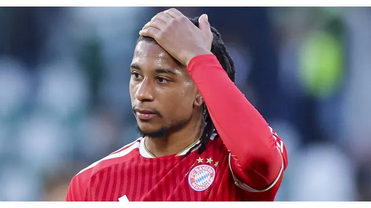 Michael Olise pelo Bayern de Munique. Foto: IMAGO / DeFodi Images