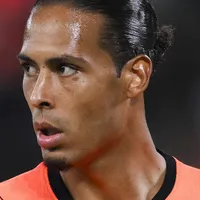 Milan define Van Dijk, do Liverpool, como prioridade