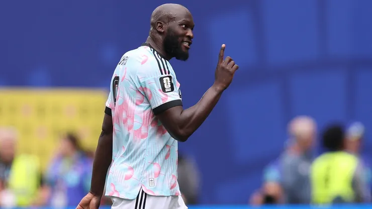 Lukaku oferece apoio aos jogadores de Senegal após vitória da Bélgica e gera comoção. (Foto: Fran Santiago/Getty Images)