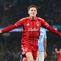 Manchester City anuncia a contratação de Elliot Anderson