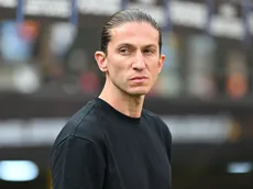 Monaco contrata Mathys Detourbet, atacante do Manchester City