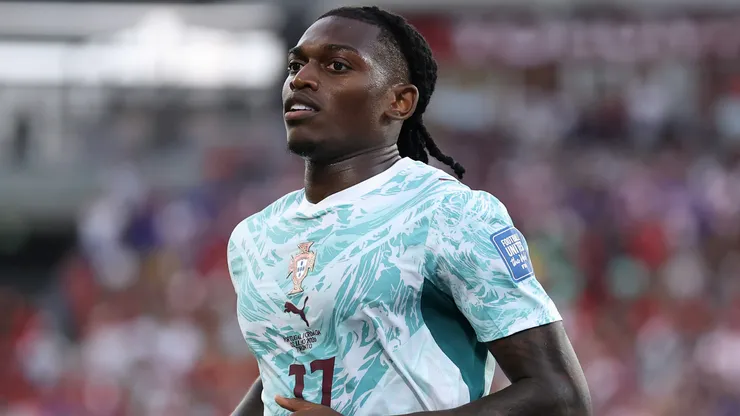 Rafael Leão em campo por Portugal. Foto: Buda Mendes/Getty Images