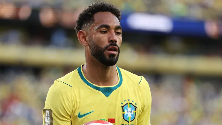 Matheus Cunha em campo com a Seleção Brasileira. Foto: Darrian Traynor/Getty Images