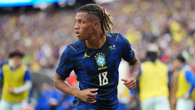 Danilo Santos em jogo da Seleção Brasileira (Michael Owens/Getty Images)