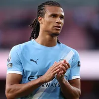 Manchester City confirma saída de Aké para o Fenerbahçe