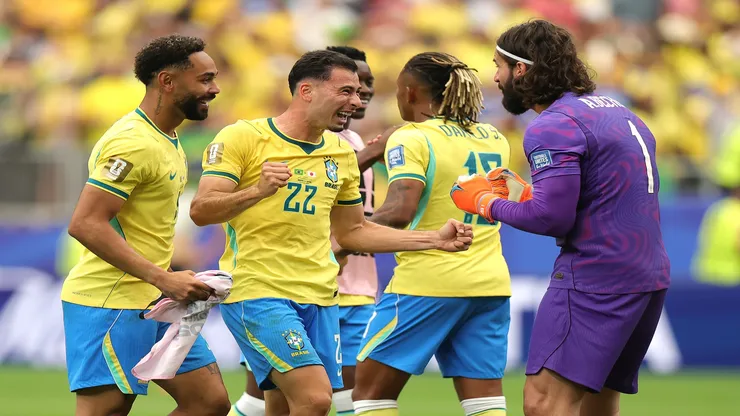 Jogadores do Brasil comemoram a vitória sobre o Japão na Copa de 2026 - Alex Slitz/Getty Images