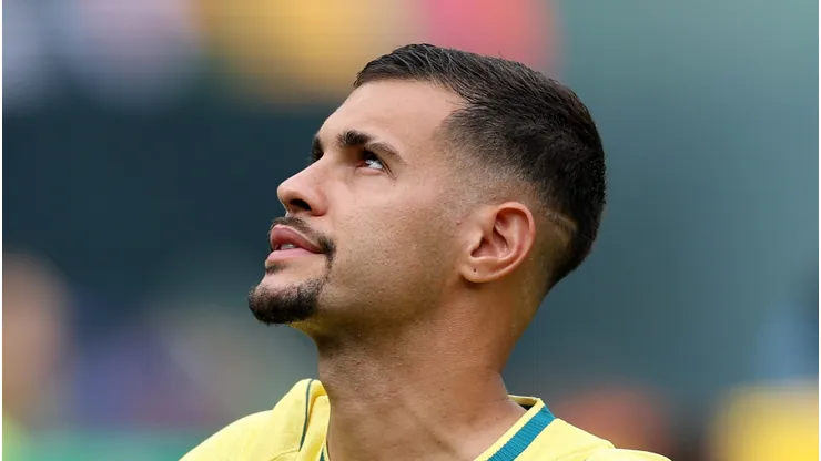 Bruno Guimarães em campo após a eliminação do Brasil na Copa do Mundo (Photo by Buda Mendes/Getty Images)