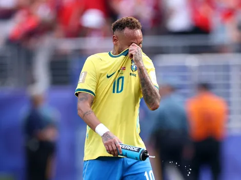 Paredes revela "dor" ao ver Neymar fora da Copa