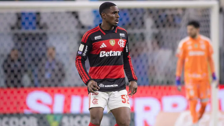 Evertton Araújo, destaque do Flamengo. Foto: Maxi Franzoi/AGIF