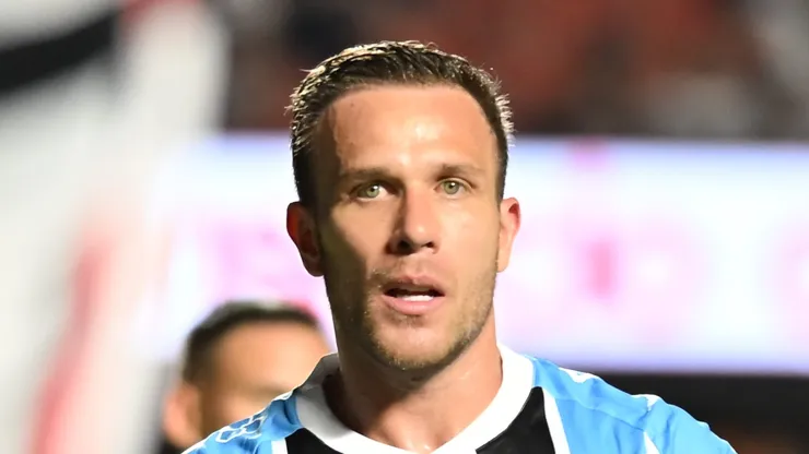 Arthur em ação pelo Grêmio. Foto: Jota Erre/AGIF