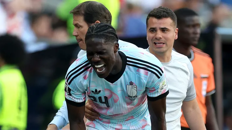 O meia Amadou Onana sofre lesão com a Bélgica (Jamie Squire/Getty Images)