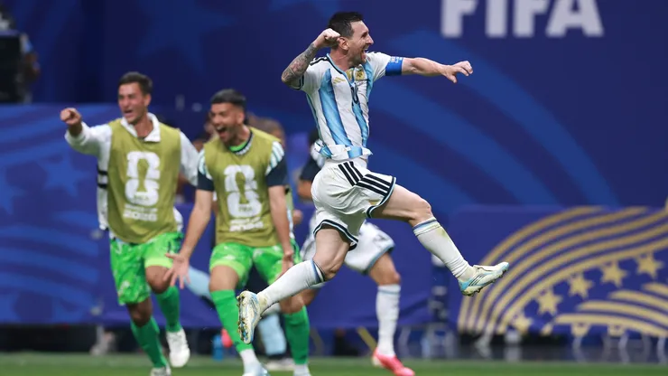 Messi comemora gol com a Argentina (Elsa/Getty Images)