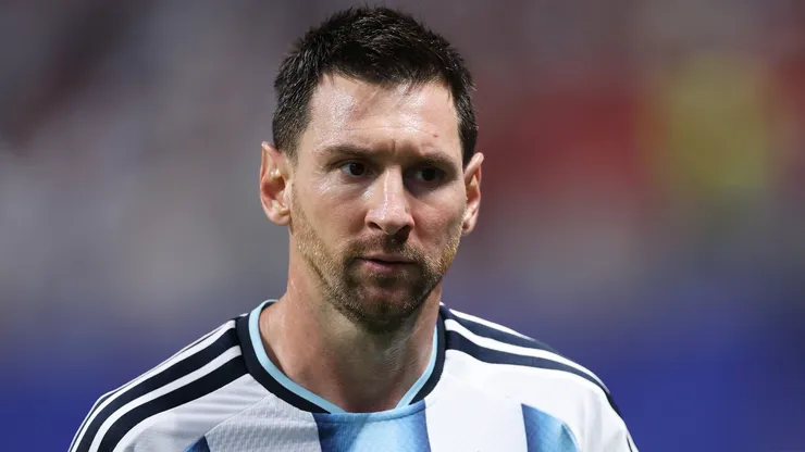 Messi em campo com as cores da Argentina. Foto: Justin Setterfield/Getty Images