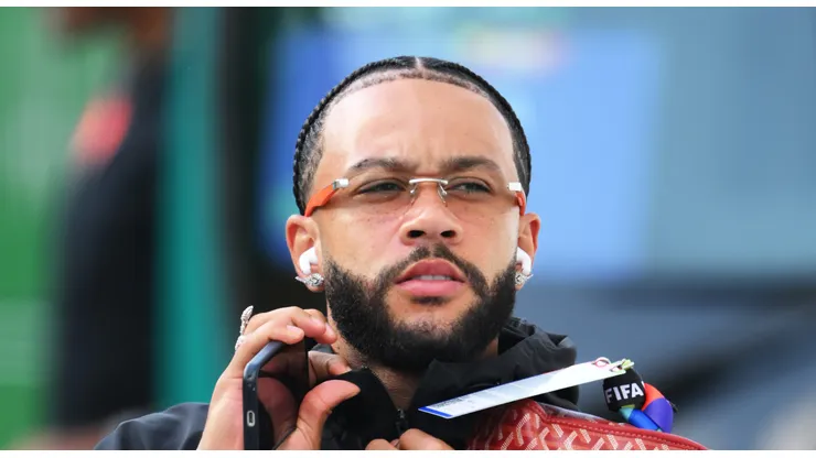 Memphis Depay antes de jogo da Holanda (Photo by David Ramos/Getty Images)
