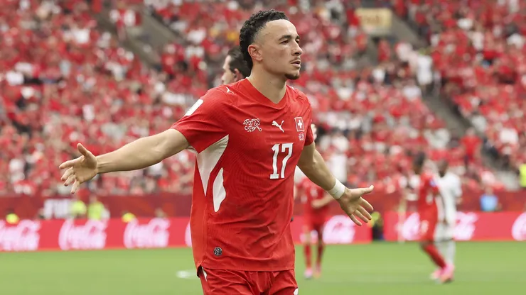 Rubén Vargas é alvo do Tottenham. Foto: Alex Grimm/Getty Images