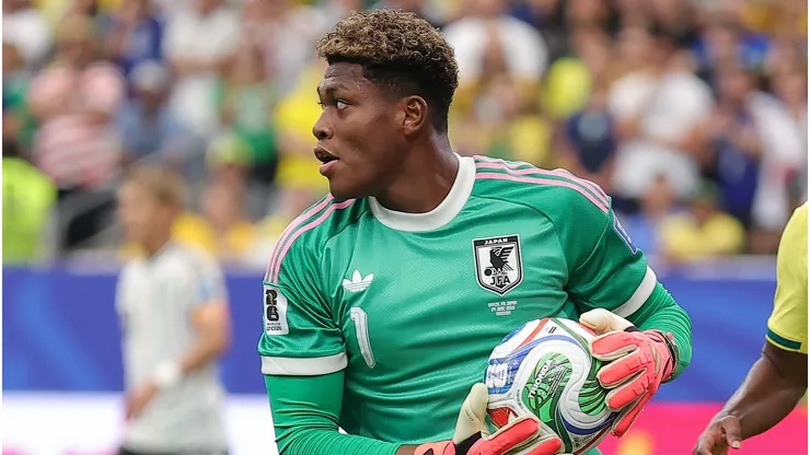 Zion Suzuki durante Japão x Brasil. (Photo by Alex Slitz/Getty Images)