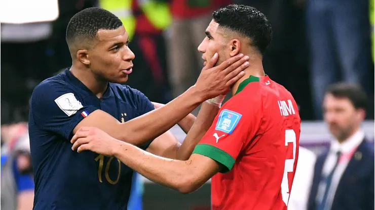 Mbappé, pela França e Hakimi, por Marrocos, na Copa. Foto: IMAGO / Uwe Kraft