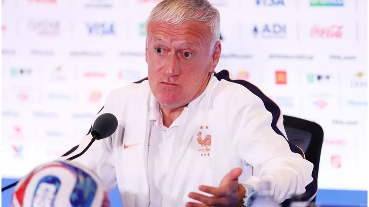 Deschamps evitou criticar a arbitragem após a decisão de manter o cartão amarelo. Foto: Molly Darlington/Getty Images
