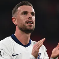 Jordan Henderson se manifesta após passar por cirurgia