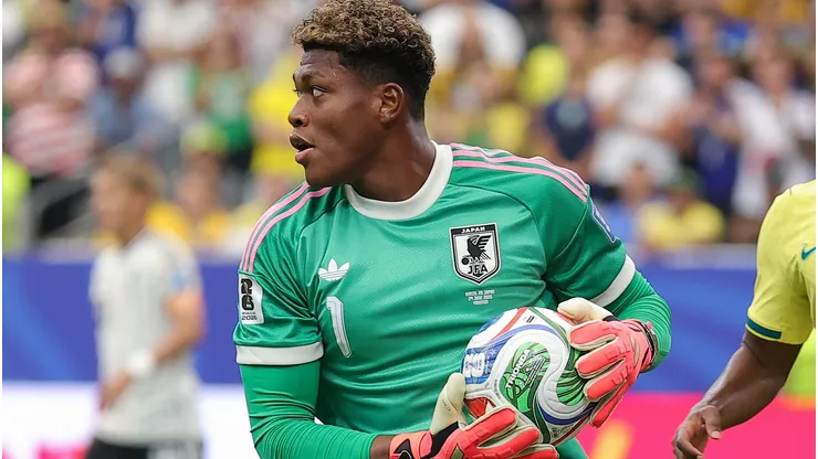 Zion Suzuki revela conversa que teve com Alisson durante Brasil x Japão na Copa do Mundo. (Foto: Alex Slitz/Getty Images)