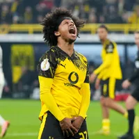 Barcelona faz oferta por Adeyemi e aguarda resposta do Dortmund