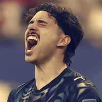 Nottingham Forest entra na briga por Maurício