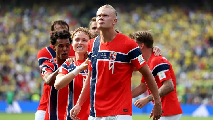 Noruega enfrenta a Inglaterra na Copa (Al Bello/Getty Images)
