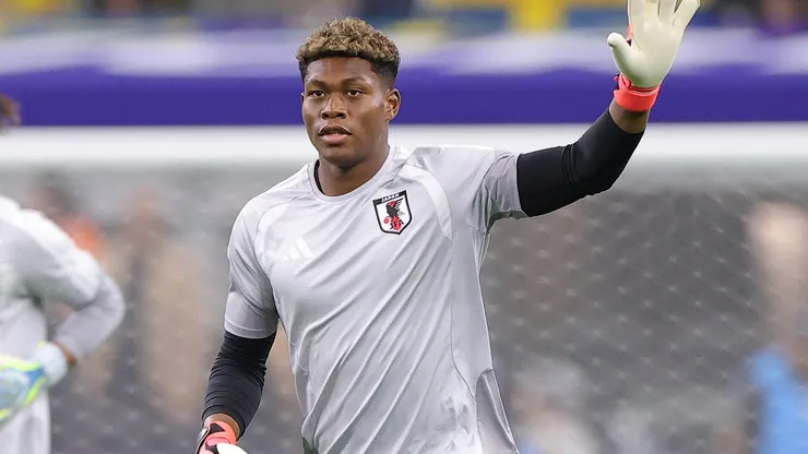 PSG manifesta interesse no goleiro Zion Suzuki, da Seleção Japonesa e do Parma. (Foto: Alex Slitz/Getty Images)