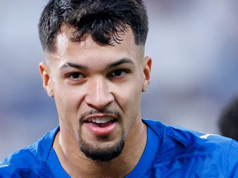 Al-Hilal e Ajax negociam por Marcos Leonardo