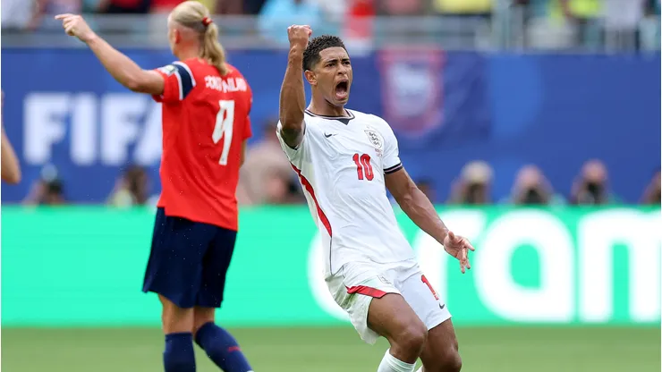 Bellingham decide jogo da Inglaterra. Foto: Dan Mullan/Getty Images